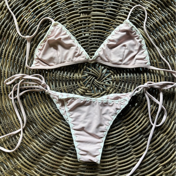 Posh Pua bikini - Picture 1 of 3